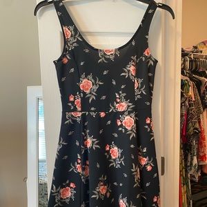 Cute dress size medium